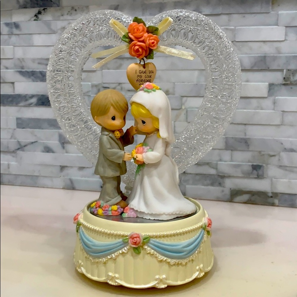 Precious Moments Musical Cake Topper